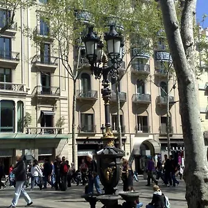 2* Pensión Capitol Ramblas