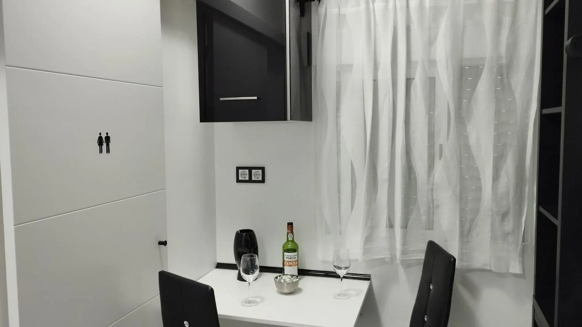 Vilapicina Rooms Barcellona Ostello